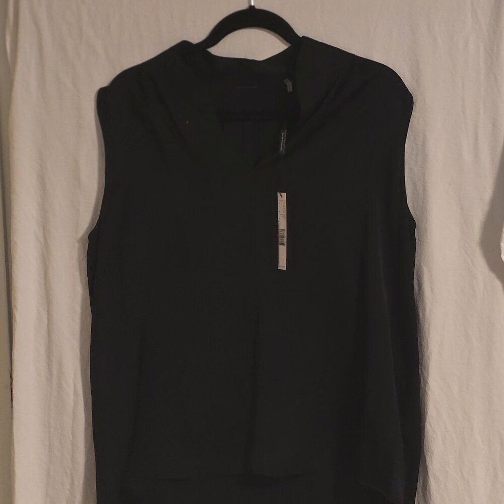 Elie Tahari black top
